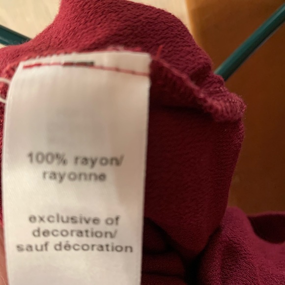 Maurices burgundy blouse - Picture 5 of 8